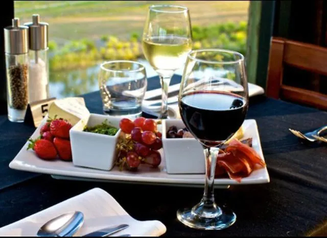 Oceanview Estate Vineyard Cottages Ocean View